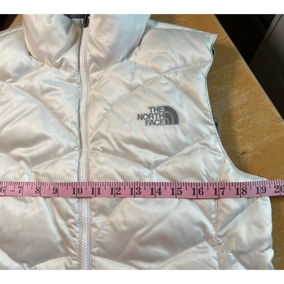 The North Face 550 Quilted Puffer Vest Full Zip S Womens White Pockets Gorpcore - Picture 3 of 9